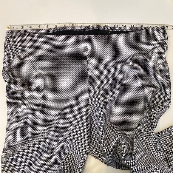 Chico’s Navy/Black White All Over Print Geo Stretchy Ankle Legging EUC Sz 16 - Picture 7 of 11
